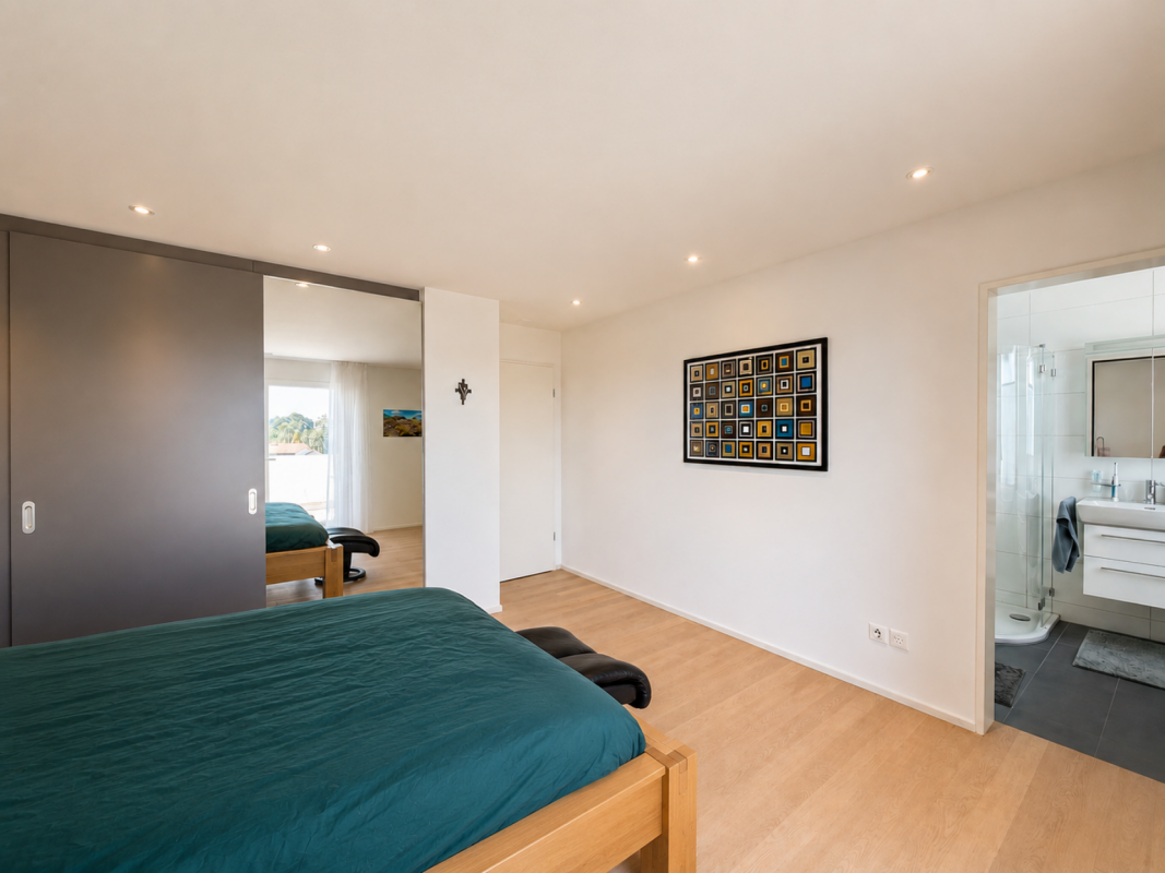 5.5-Zimmer-Attikawohnung mit 150 m² Rundumterrasse, Weitsicht und direktem Terrassenzugang aus jedem Zimmer