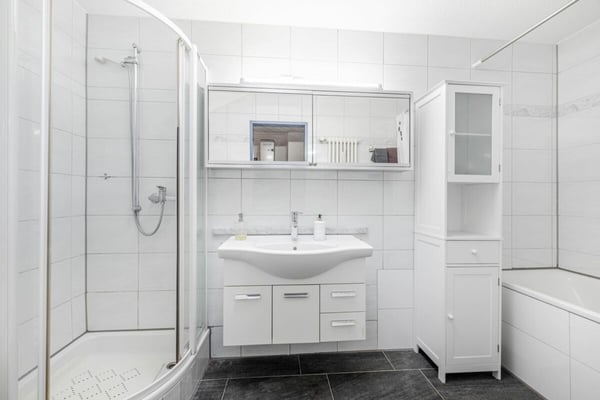 Grosszügige 5.5-Zimmer-Attikawohnung mit weitläufiger Dachterrasse und individuellem Ausbaupotenzial 7