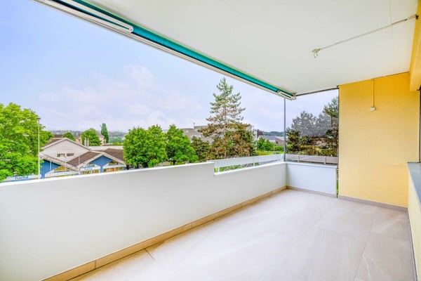 FAMILIENFREUNDLICHE, HOCHWERTIG RENOVIERTE, MODERNE 4.5-ZIMMER-WOHNUNG IN MEHRFAMILIENHAUS MIT LIFT 6