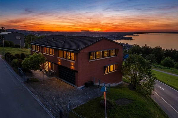 WO DER SEE ZUM PANORAMA WIRD: EXKLUSIVES EINFAMILIENHAUS AUF GROSSZÜGIGEM GRUNDSTÜCK 19