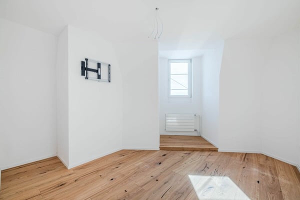 EXKLUSIV: 3.5-Zimmer Wohnung mit modernem Ausbaustandard und einzigartiger Dachterrasse 5