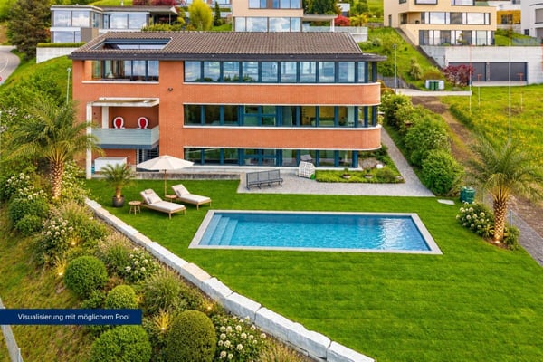 WO DER SEE ZUM PANORAMA WIRD: EXKLUSIVES EINFAMILIENHAUS AUF GROSSZÜGIGEM GRUNDSTÜCK