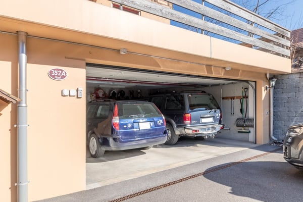 Grosszügiges 2.5 Zi Einfamilienhaus mit Umschwung 22