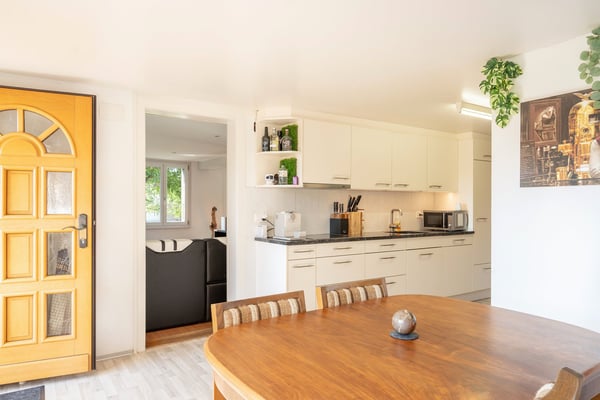 Wohnhaus mit grossem Gewerbe und viel Entwicklungspotenzial 6