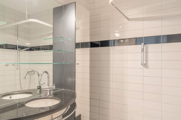 3.5-Zimmer-Wohnung mit Einstellhallenplatz 10
