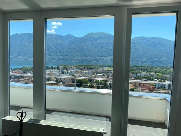 Radiosa Villa sopra Locarno, Strahlende, moderne Villa über Locarno 3