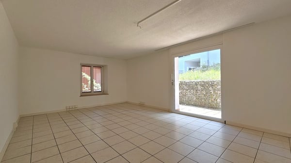 Wohn- und Geschäftshaus im Zentrum von Oberdorf 8