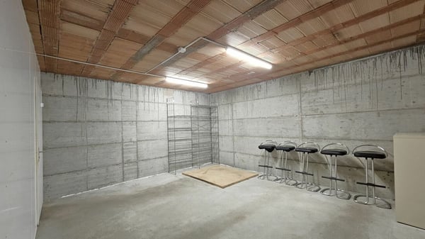 Wohn- und Geschäftshaus im Zentrum von Oberdorf 9