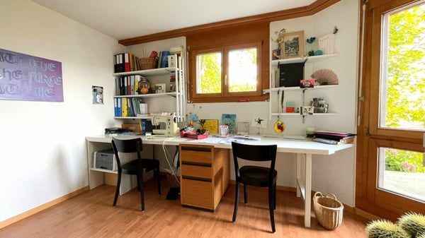 Traumhafte 5.5-Zimmer-Maisonettewohnung mit separatem Büro, zwei Garagen und Weitsicht 7
