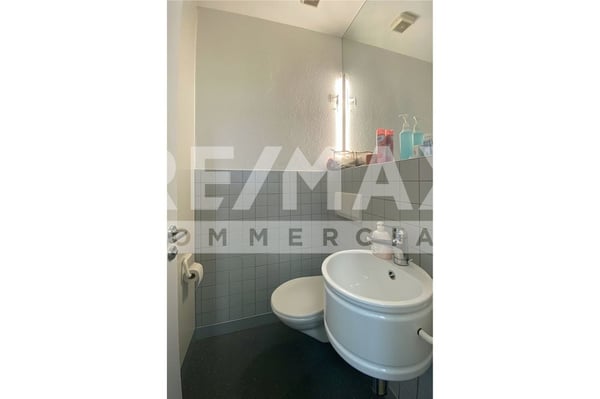 Praxisräume an zentraler Wohnlage mit viel Sonne 7