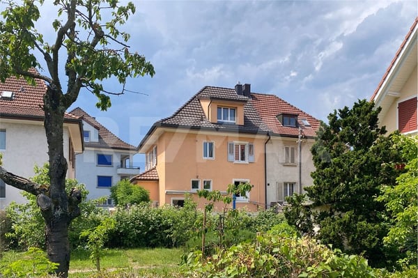 charmantes Familienhaus mit viel Potenzial in zentraler, sonniger Lage 3