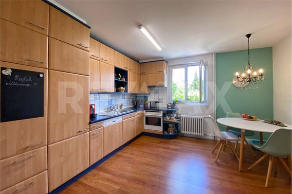 charmantes Familienhaus mit viel Potenzial in zentraler, sonniger Lage 5