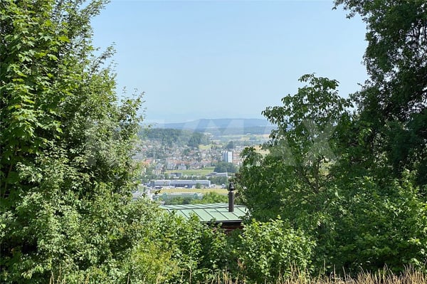erhöht gelegen, herrliche Weitsicht und mit viel Sonne 8