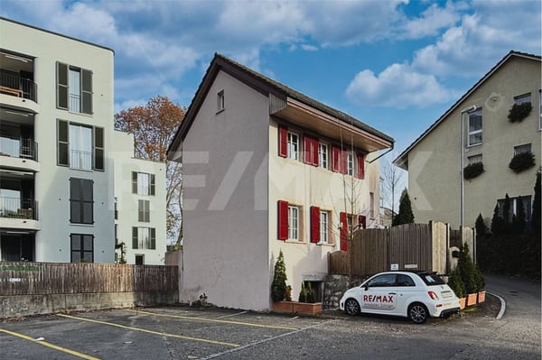 Ihr neues Zuhause mit Geschichte und Charme sowie mit Blick auf die Festung Aarburg 1