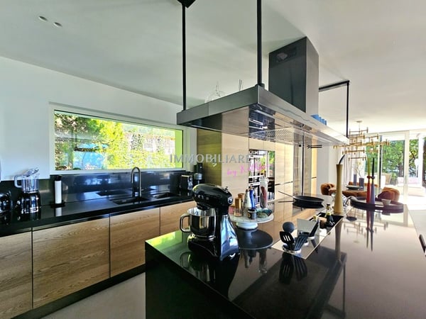 Elevated Living: Villa, traumhaft ruhig gelegen, hochwertig saniert 10