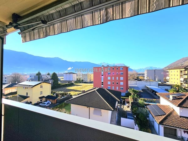 Ferienwohnung am Park, ruhig, Weitblick, niedrige Spesen, Stellplatz 2
