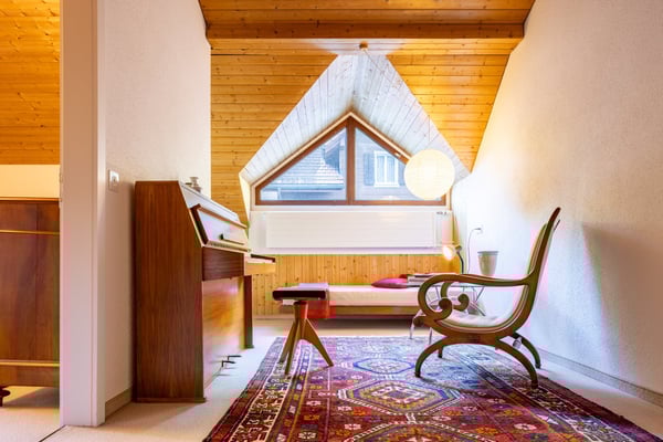 Wohnhaus mit Hotel und Restaurant in Gurtnellen UR 5