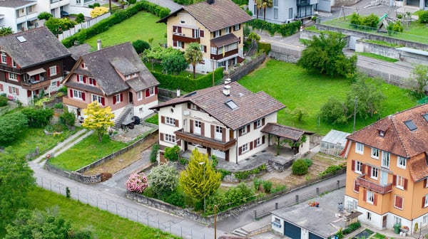Zweifamilienhaus mit Seesicht in Flüelen, UR 4