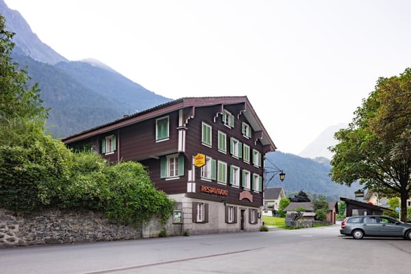 Bauland von 1872 m2 in Kernzone 2 - Entwicklungspotenzial mitten in Silenen 5