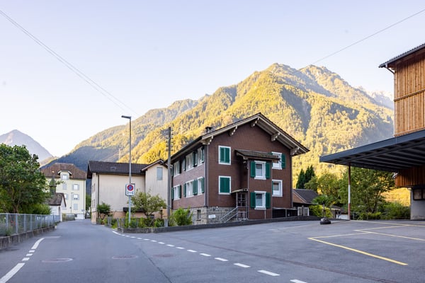 Zweifamilienhaus in der Wohnzone 3 in Erstfeld 2