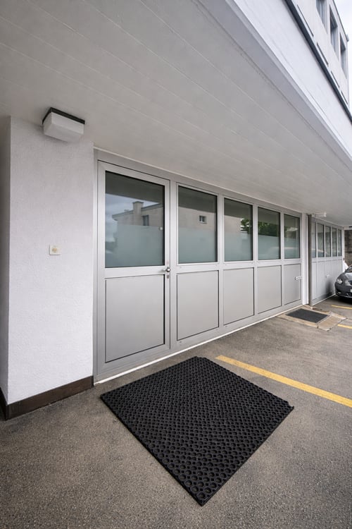 Gewerbe-/Büroräumlichkeiten nähe Klusplatz, zuzügl. Archiv-/Lagerraum 2
