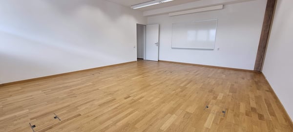 Gewerbe-/Büroräumlichkeiten nähe Klusplatz, zuzügl. Archiv-/Lagerraum 4