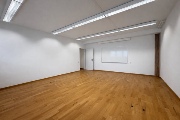 Gewerbe-/Büroräumlichkeiten nähe Klusplatz, zuzügl. Archiv-/Lagerraum 9