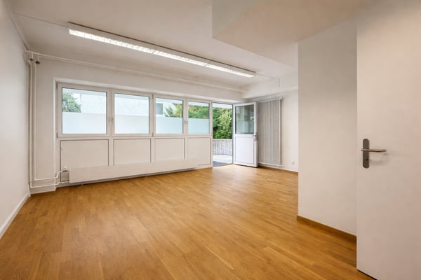 Gewerbe-/Büroräumlichkeiten nähe Klusplatz, zuzügl. Archiv-/Lagerraum 1