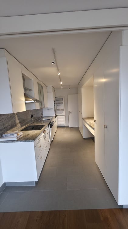 Grosszügige 1.5-Zimmer-Wohnung mit fantastischer Aussicht! 7