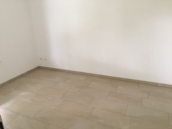 PER 1. APRIL 2025 WUNDERSCHÖNE, MODERNE 1.5-ZIMMERWOHNUNG ZU VERMIETEN !!!!! 4