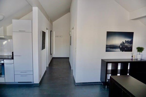PER 16. JUNI 2026 ODER 01.07.2026 Wunderschöne möblierte 2.5- Zimmer-Dachwohnung zu vermieten 5