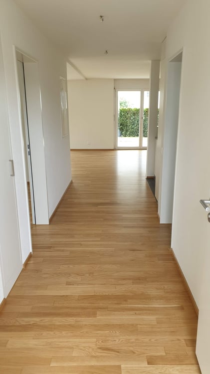 Helle 3.5-Zimmer-Wohnung mit Sitzplatz 9