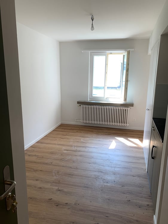 WUNDERSCHÖNES WOHNSTUDIO IN DER ALTSTADT PER 01. OKTOBER 2026 FUER PRIVATE DAUERMIETER ZU VERMIETEN 3