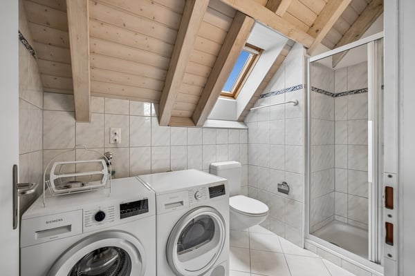 4.5-Zimmer-Dachmaisonettewohnung mit Balkon und Einstellplatz 17