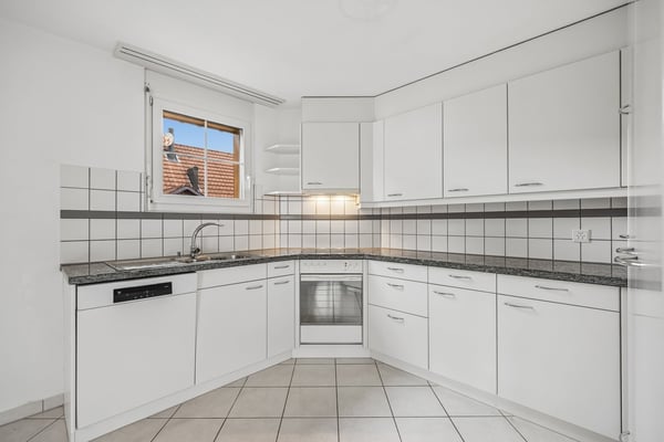 4.5-Zimmer-Dachmaisonettewohnung mit Balkon und Einstellplatz 7