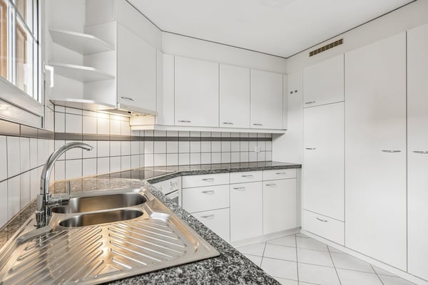 4.5-Zimmer-Dachmaisonettewohnung mit Balkon und Einstellplatz 8