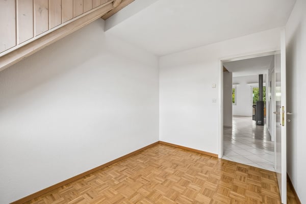 4.5-Zimmer-Dachmaisonettewohnung mit Balkon und Einstellplatz 14