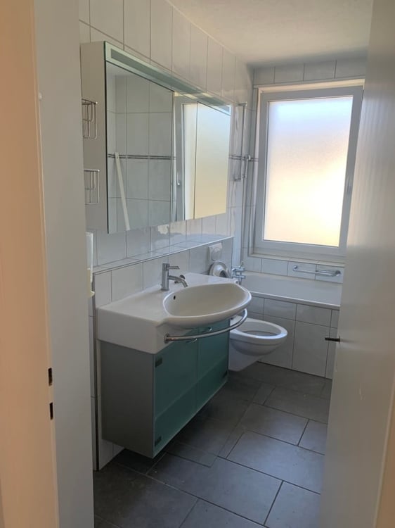PER  SOFORT ODER 01. NOVEMBER 2026  WUNDERSCHÖNE 3-ZIMMER-WOHNUNG IN ZOLLIKERBERG ZU VERMIETEN 2