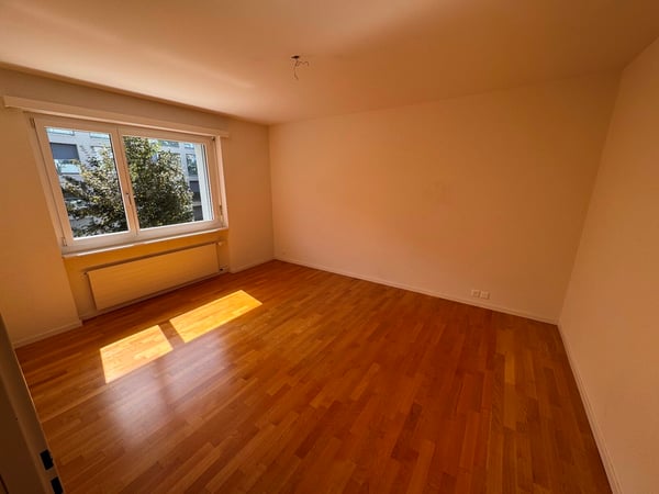 Gemütliche 3.0-Zimmerwohnung mit Seesicht inmitten von Thalwil 7
