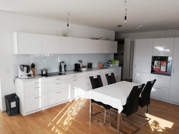 Moderne Wohnung mit grosser Terrasse 3