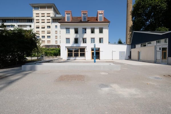 Helles Atelier- / Büroräumlichkeit im Dachgeschoss, Turbinenweg 1 2