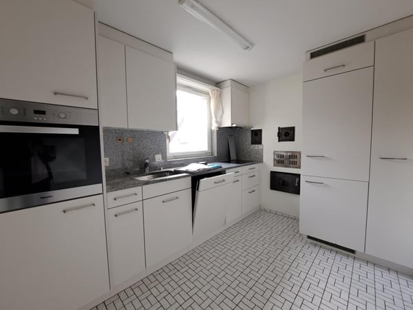5.5-Zimmer-Maisonettewohnung befristet bis 30.09.2027 2