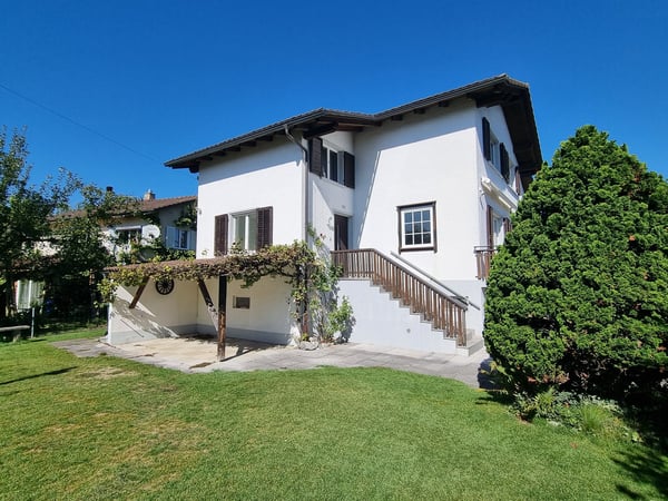 Freistehendes Einfamilienhaus mit Garten, Charme und Potenzial in Volketswil/Hegnau 3