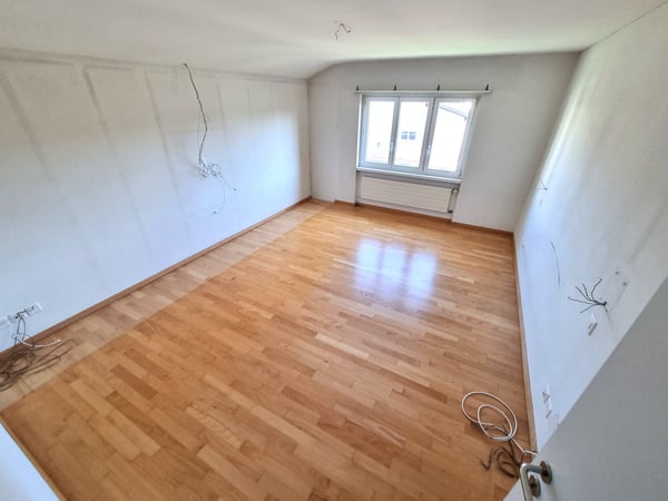 Freistehendes Einfamilienhaus mit Garten, Charme und Potenzial in Volketswil/Hegnau 15