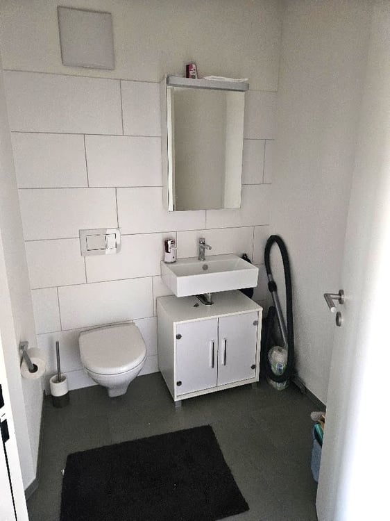 Moderne 1.5-Zimmer-Wohnung mit grosszügiger Terrasse und Seenähe in Schmerikon 6