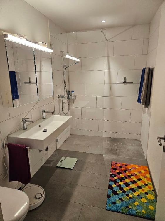 Moderne 1.5-Zimmer-Wohnung mit grosszügiger Terrasse und Seenähe in Schmerikon 5