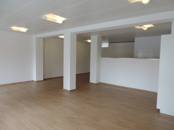 Ausgebaute Bürofläche zwischen Schaffhauserplatz und Seilbahn Rigiblick zu vermieten 4