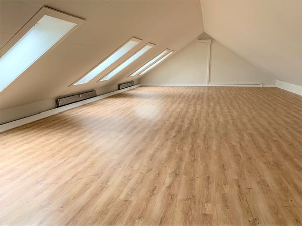 Grosszügiger Gewerberaum an zentraler Lage in Kloten 1