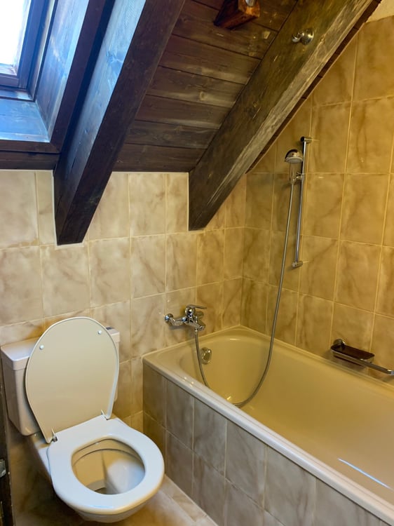Charmante 2.5-Zimmer-Maisonette in idyllischem Neerach 7