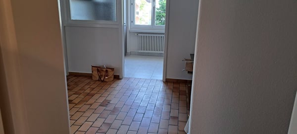 Grosszügige sanierte 4.5-Zimmer-Wohnung in Dübendorf mit Balkon 7